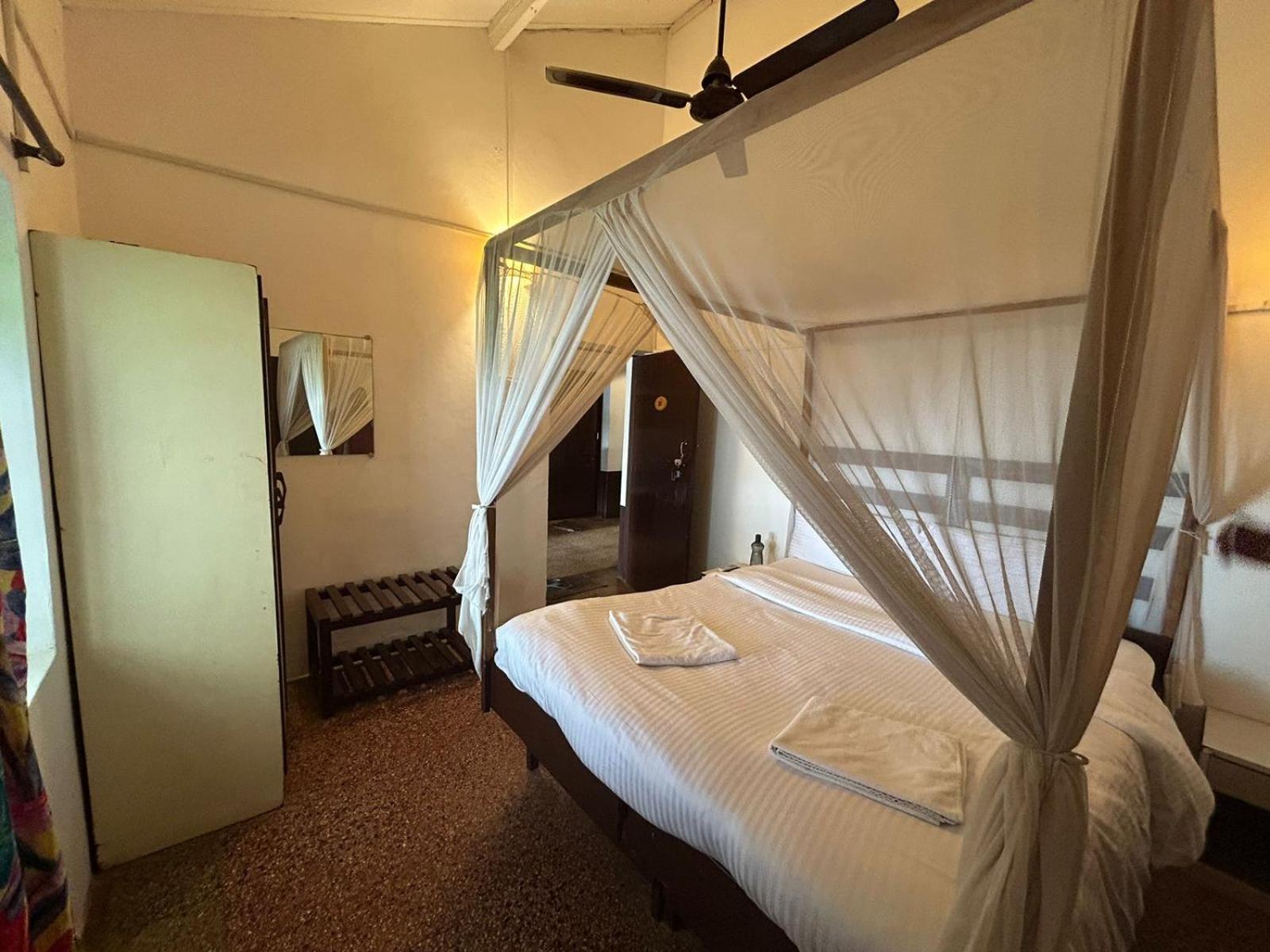 Ocean View Goan Beach House Calangute Exterior photo